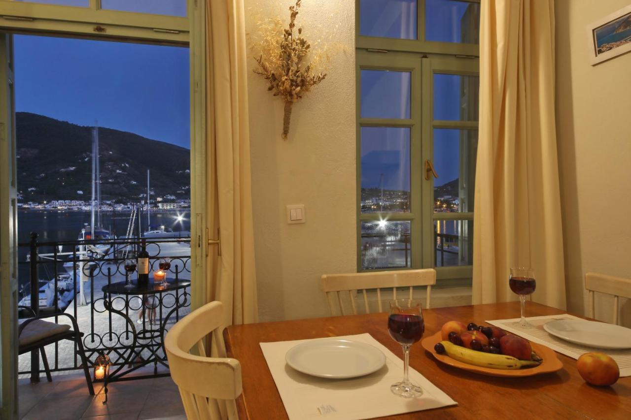 Faros Coastal Apartments สโกเปลอสทาวน์ ภายนอก รูปภาพ