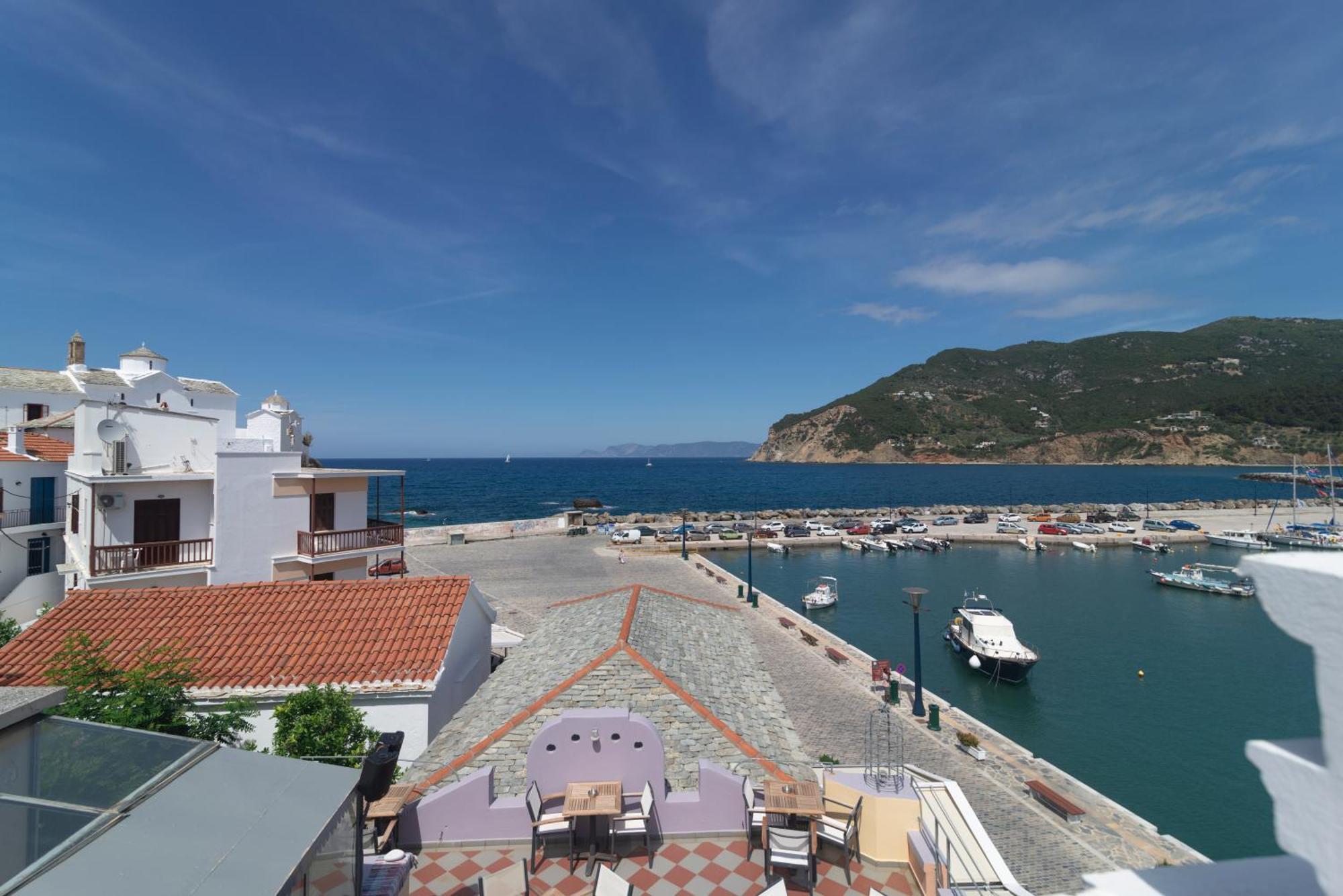 Faros Coastal Apartments สโกเปลอสทาวน์ ภายนอก รูปภาพ