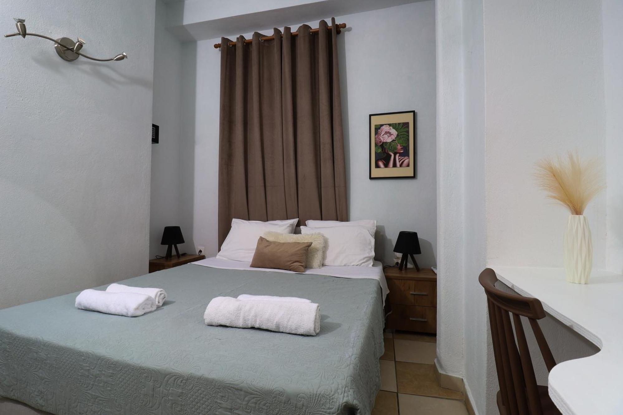 Faros Coastal Apartments สโกเปลอสทาวน์ ภายนอก รูปภาพ